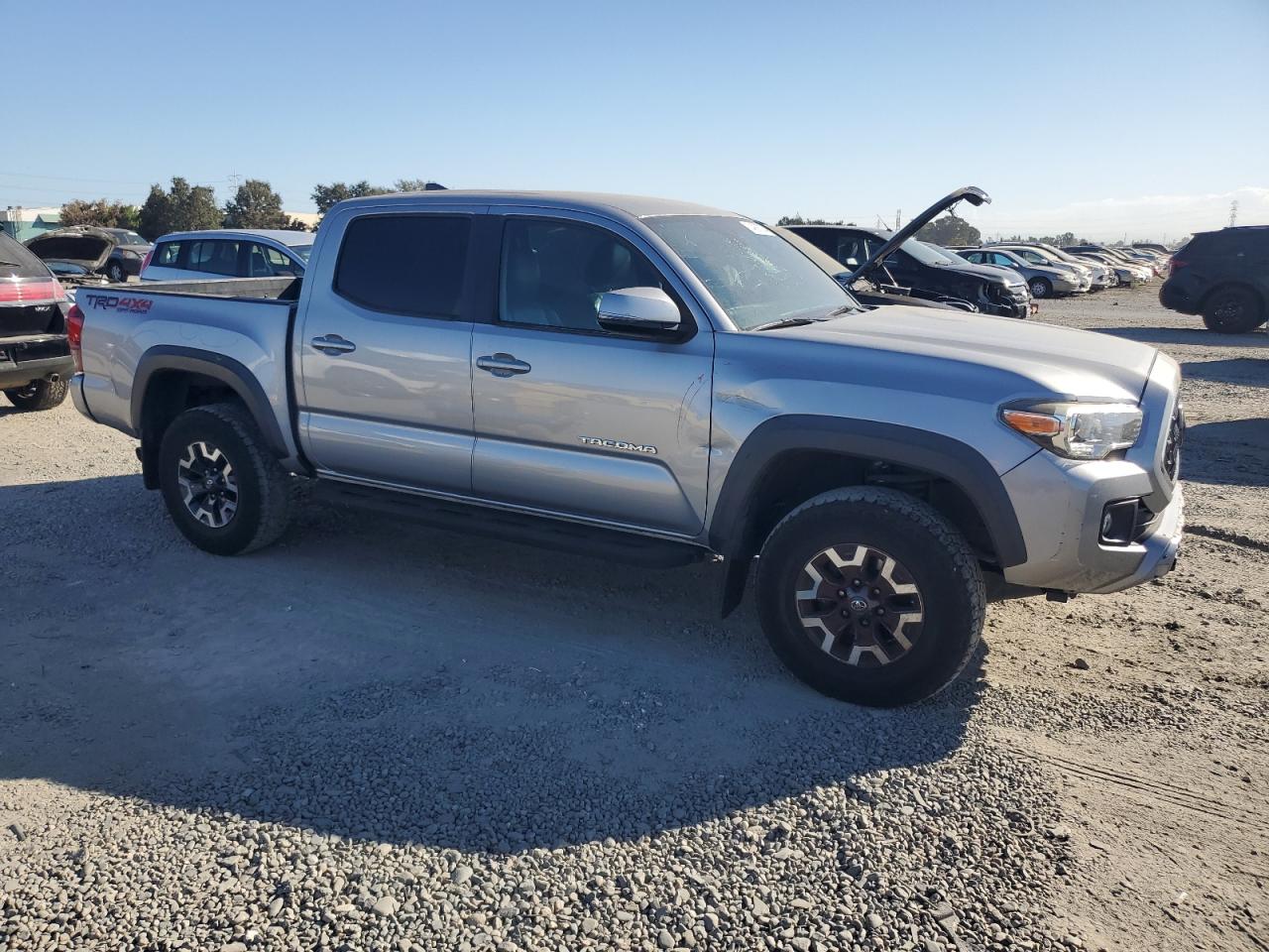 VIN 3TMCZ5AN6JM167181 2018 TOYOTA TACOMA no.4