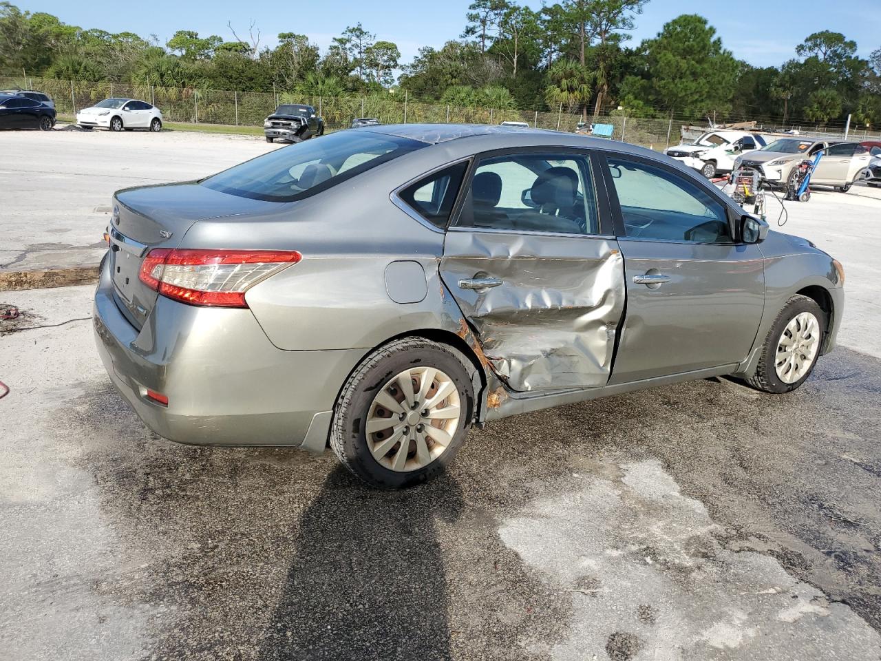 2013 Nissan Sentra - Image 3