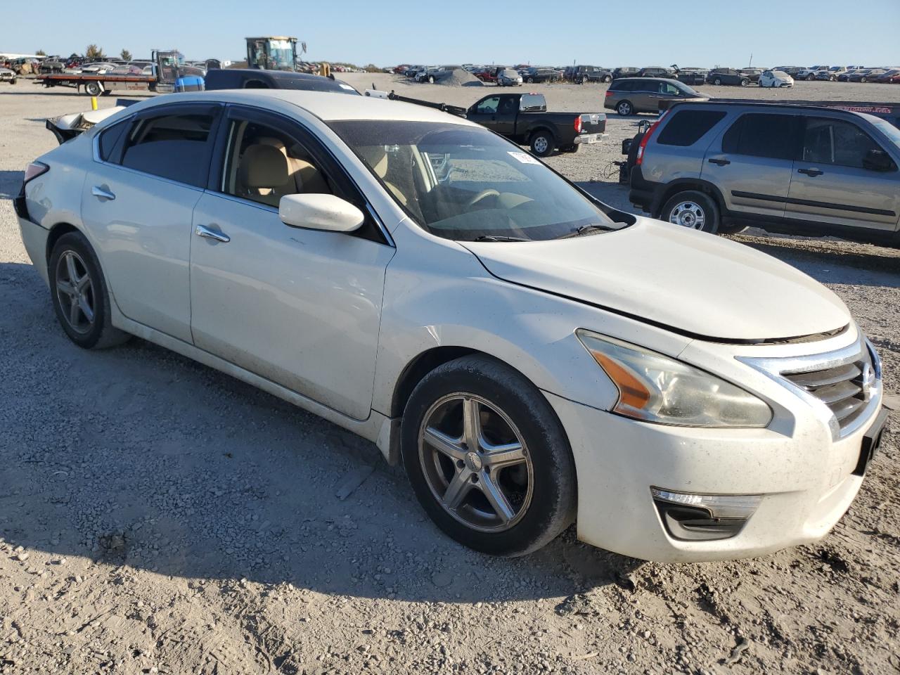 2015 Nissan Altima - Image 4