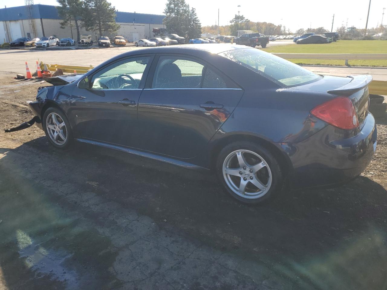 2009 Pontiac G6 - Image 2
