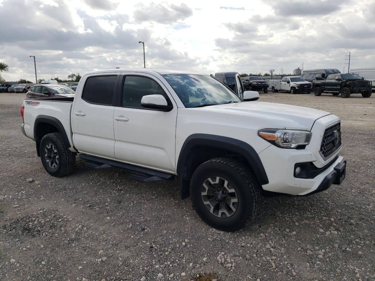 VIN 3TMCZ5AN8JM149278 2018 TOYOTA TACOMA no.4