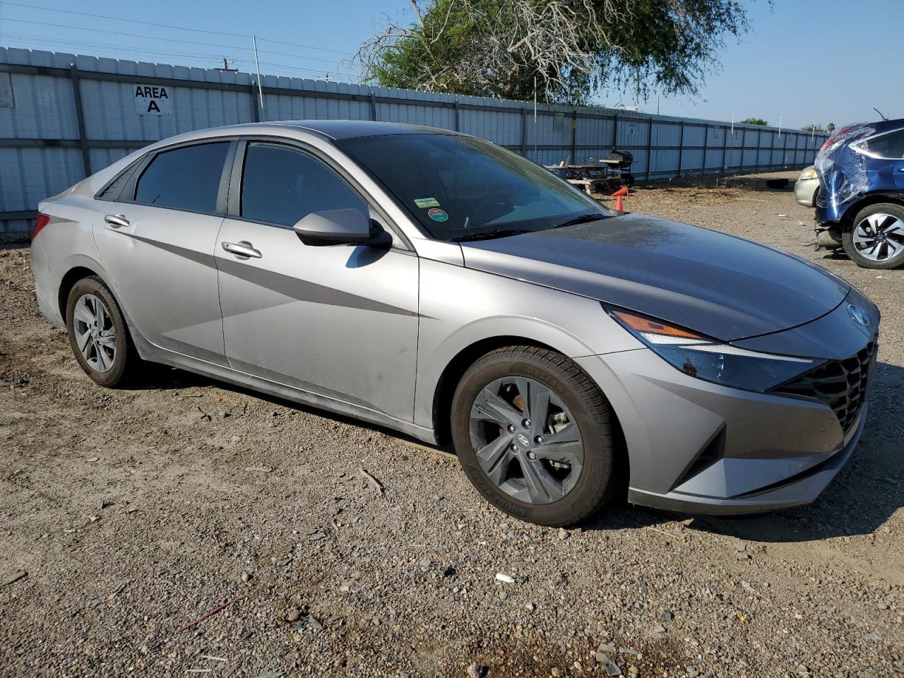 2023 Hyundai Elantra - Image 4