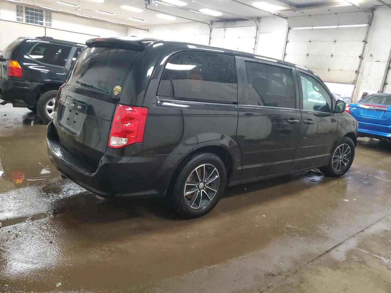 2C4RDGCG7HR840811 2017 Dodge Grand Caravan Sxt