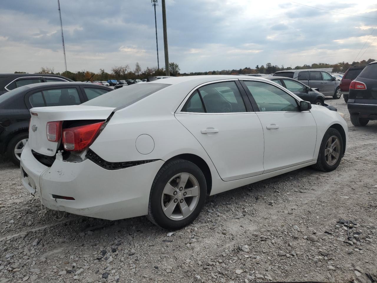 VIN 1G11B5SA3DF340613 2013 CHEVROLET MALIBU no.3