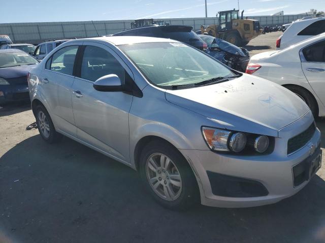 Седаны CHEVROLET SONIC 2016 Серебристый