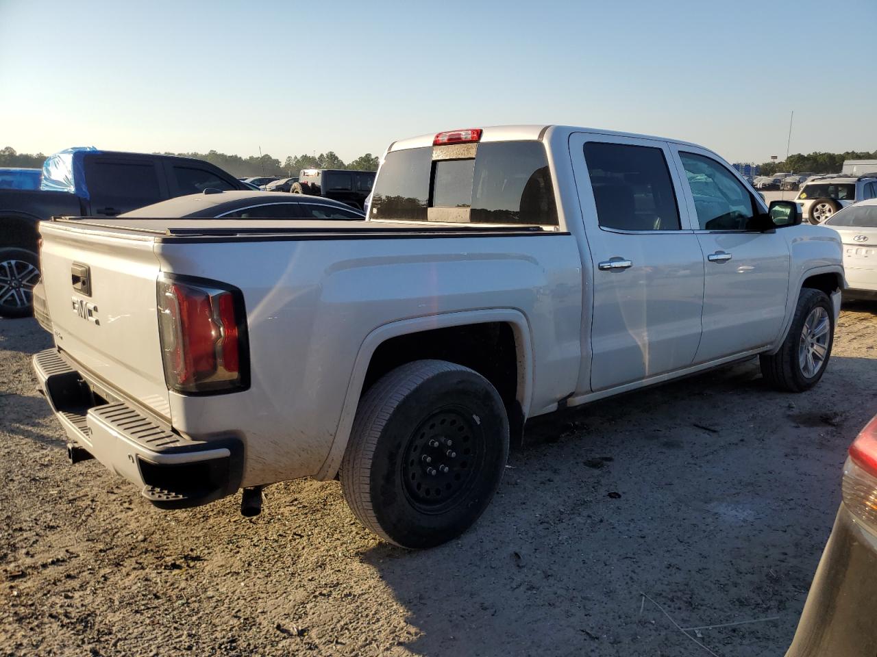 2017 GMC Sierra C1500 Slt VIN: 3GTP1NEC2HG332492 Lot: 77649174