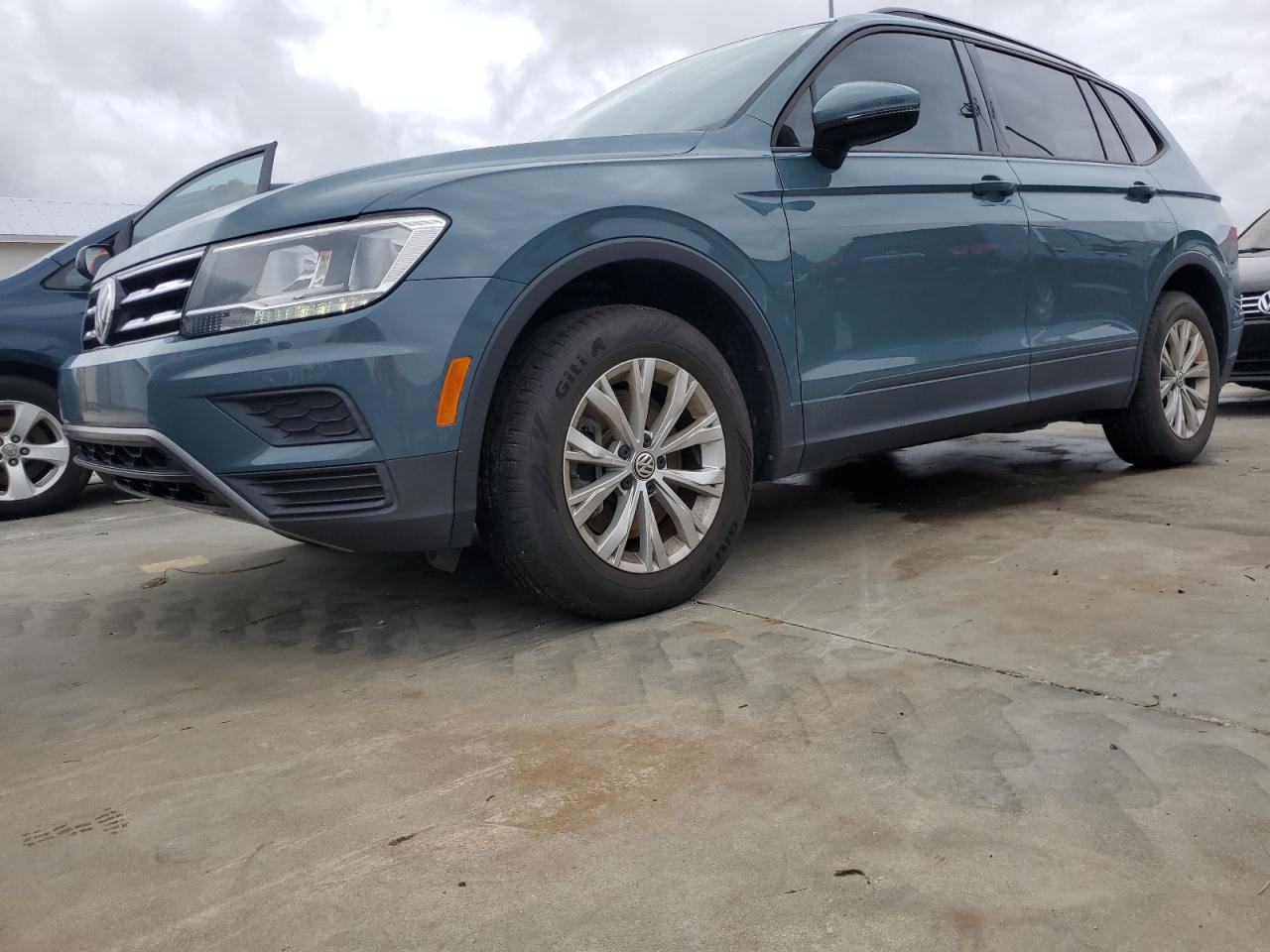 3VV1B7AX5KM122504 2019 Volkswagen Tiguan S