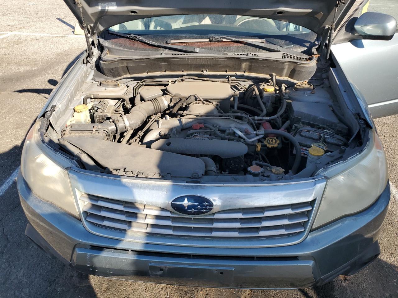 2010 Subaru Forester - Image 12