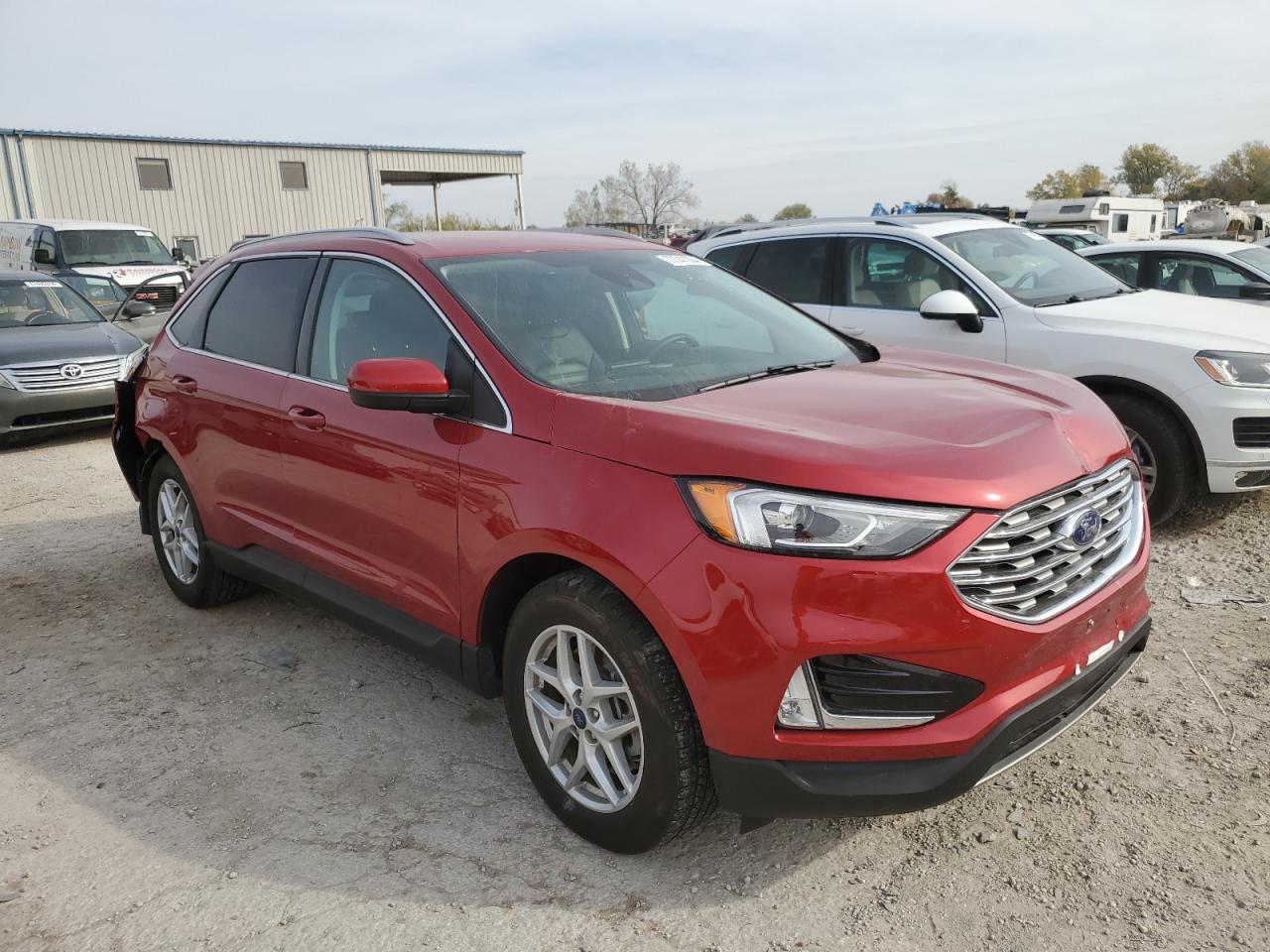 2022 Ford Edge - Image 4