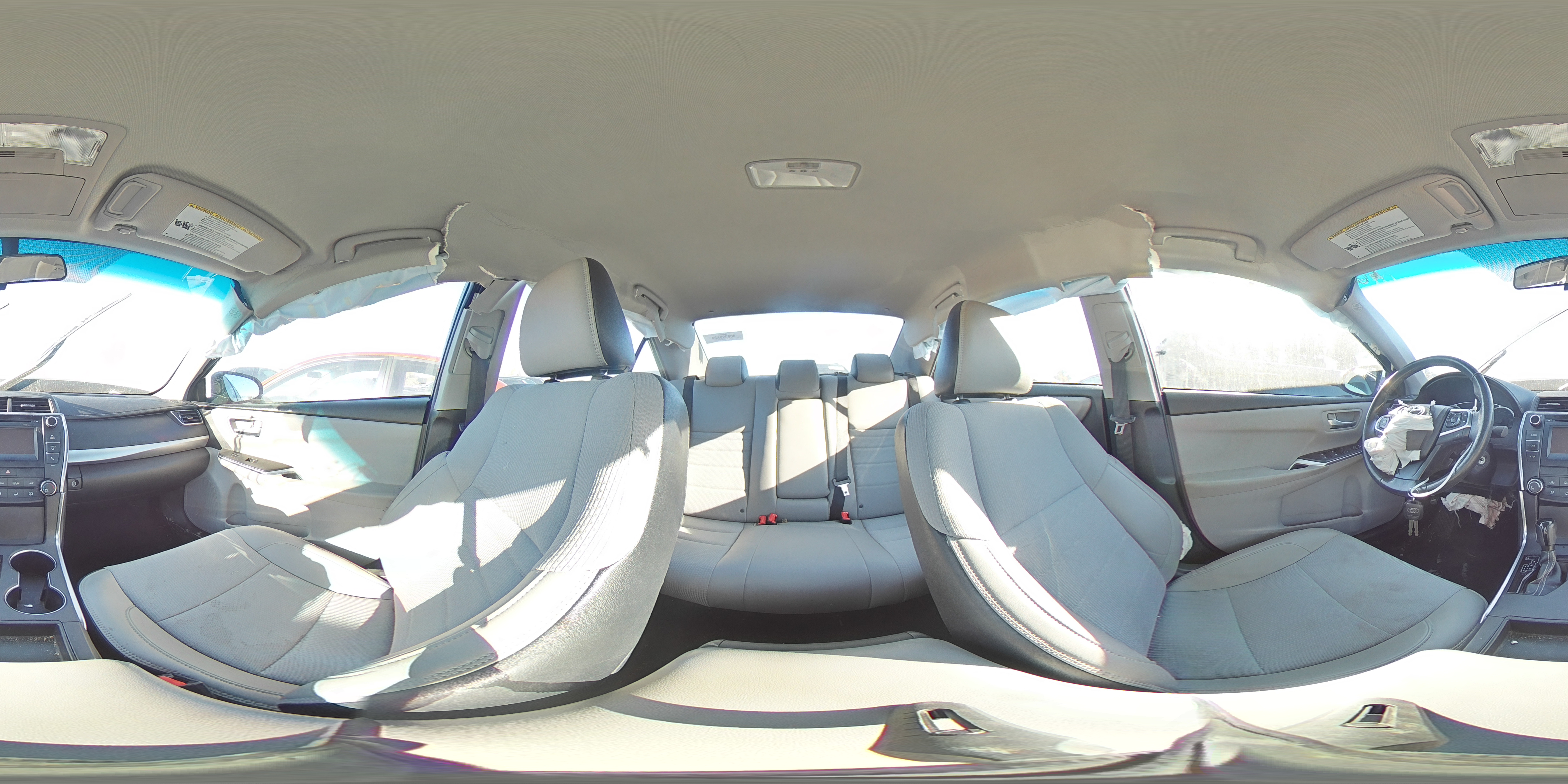 2016 Toyota Camry - Image 12