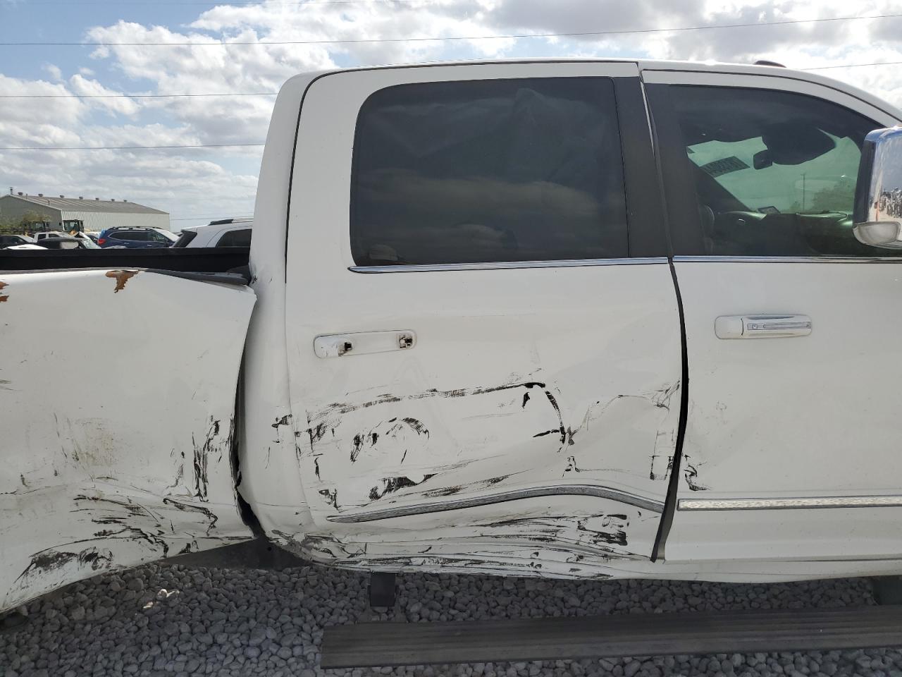 2019 RAM 3500 - Image 10