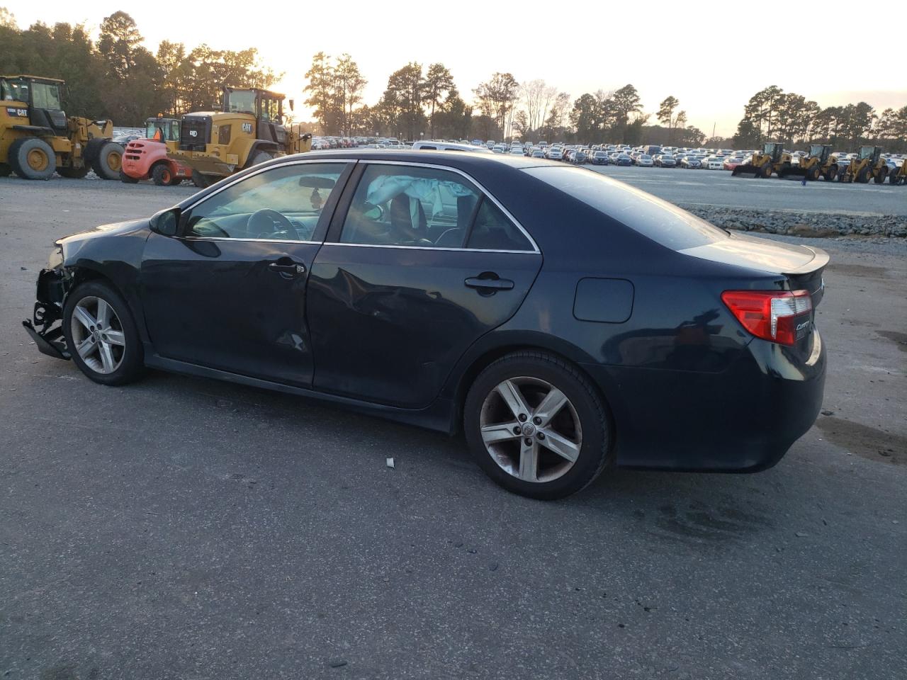 2014 Toyota Camry - Image 2