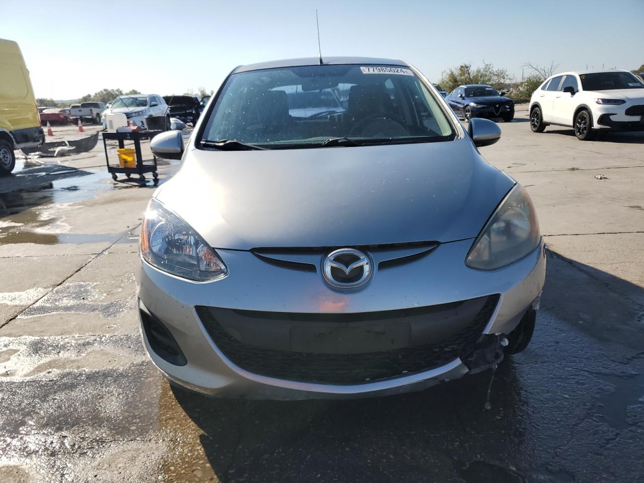 2012 Mazda 2 - Image 5