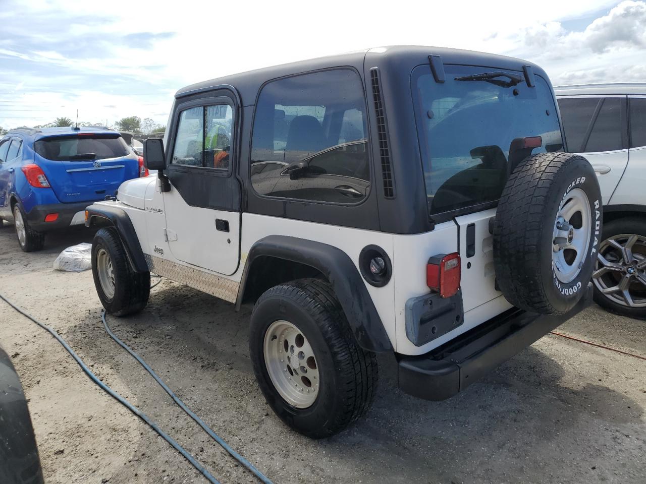 1998 Jeep Wrangler / Tj Se VIN: 1J4FY29P3WP767026 Lot: 74775304