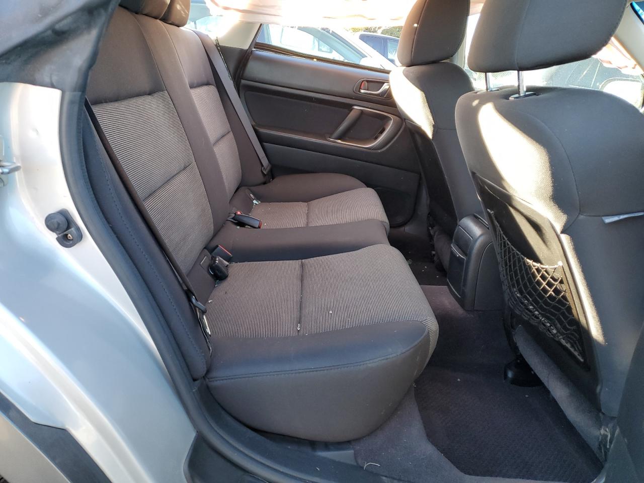 2007 Subaru Outback - Image 10