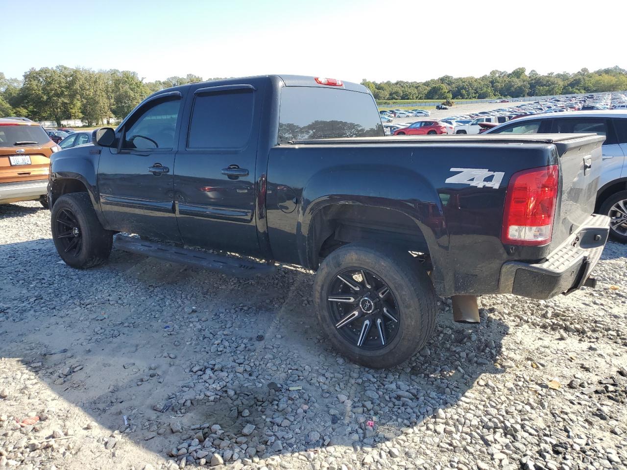 2013 GMC Sierra - Image 2
