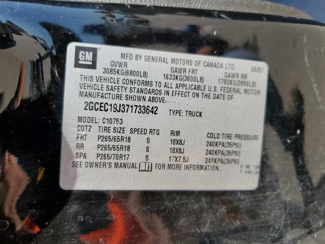2007 Chevrolet Silverado - Image 14