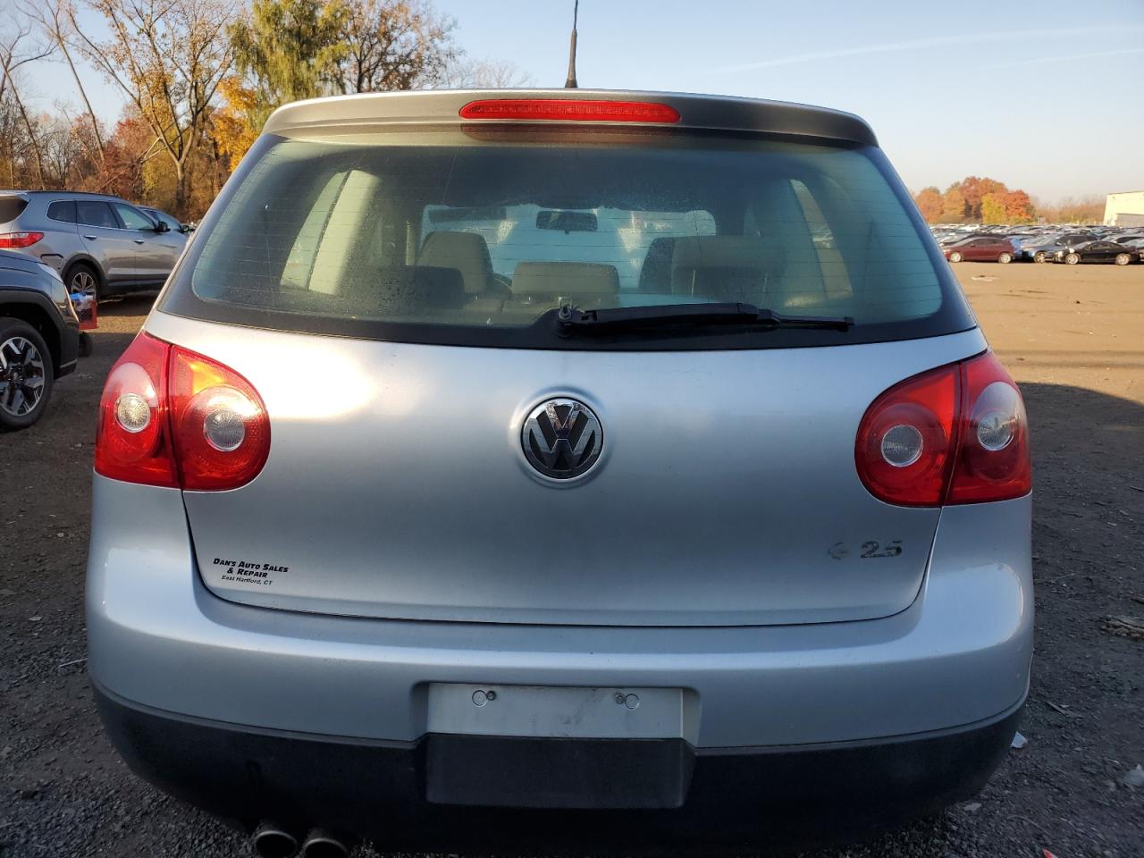 2009 Volkswagen Rabbit VIN: WVWAA71K39W064702 Lot: 76800804