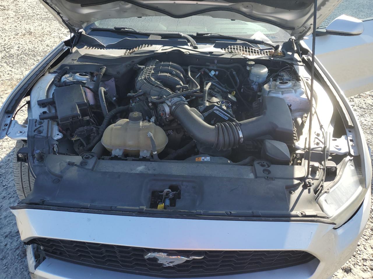 2015 Ford Mustang - Image 12