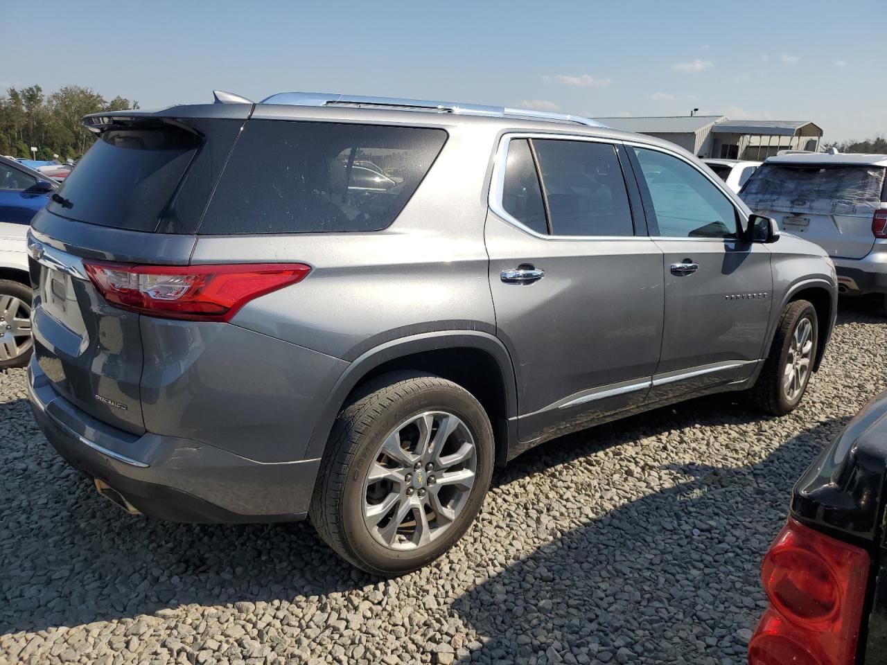 2021 Chevrolet Traverse - Image 3