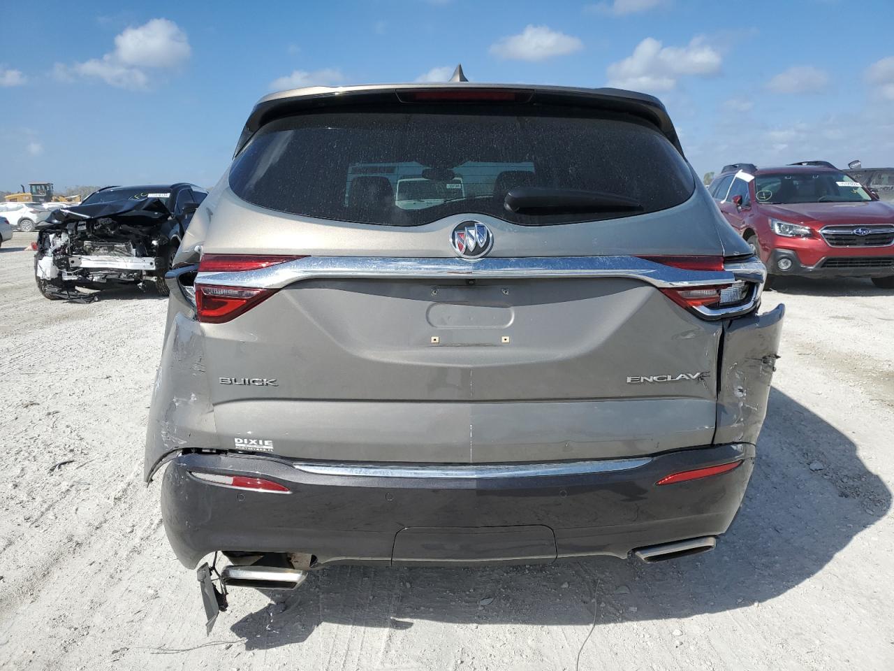 2018 Buick Enclave Essence VIN: 5GAERBKW6JJ226226 Lot: 77142524