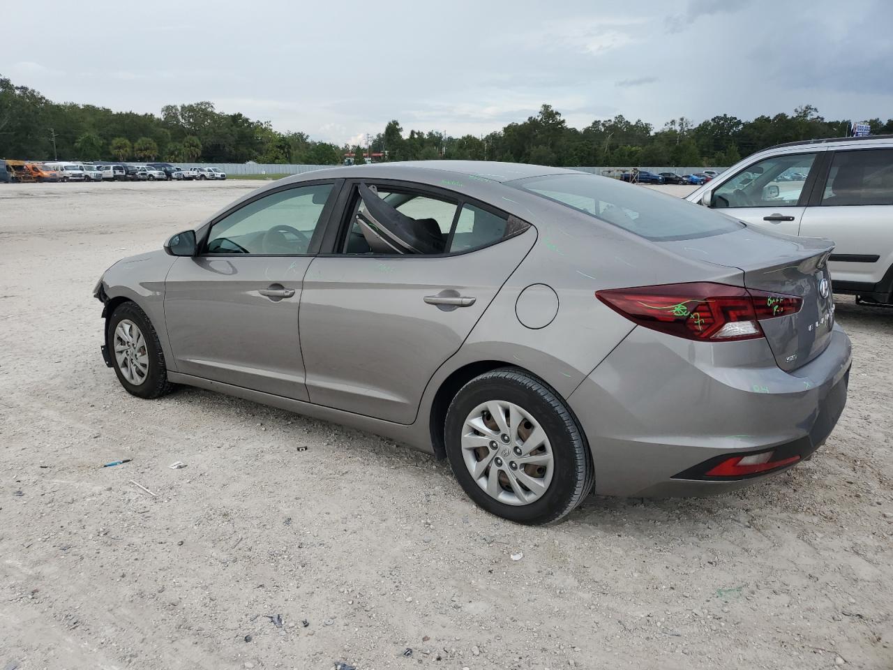 KMHD74LF8LU953651 2020 HYUNDAI ELANTRA - Image 2