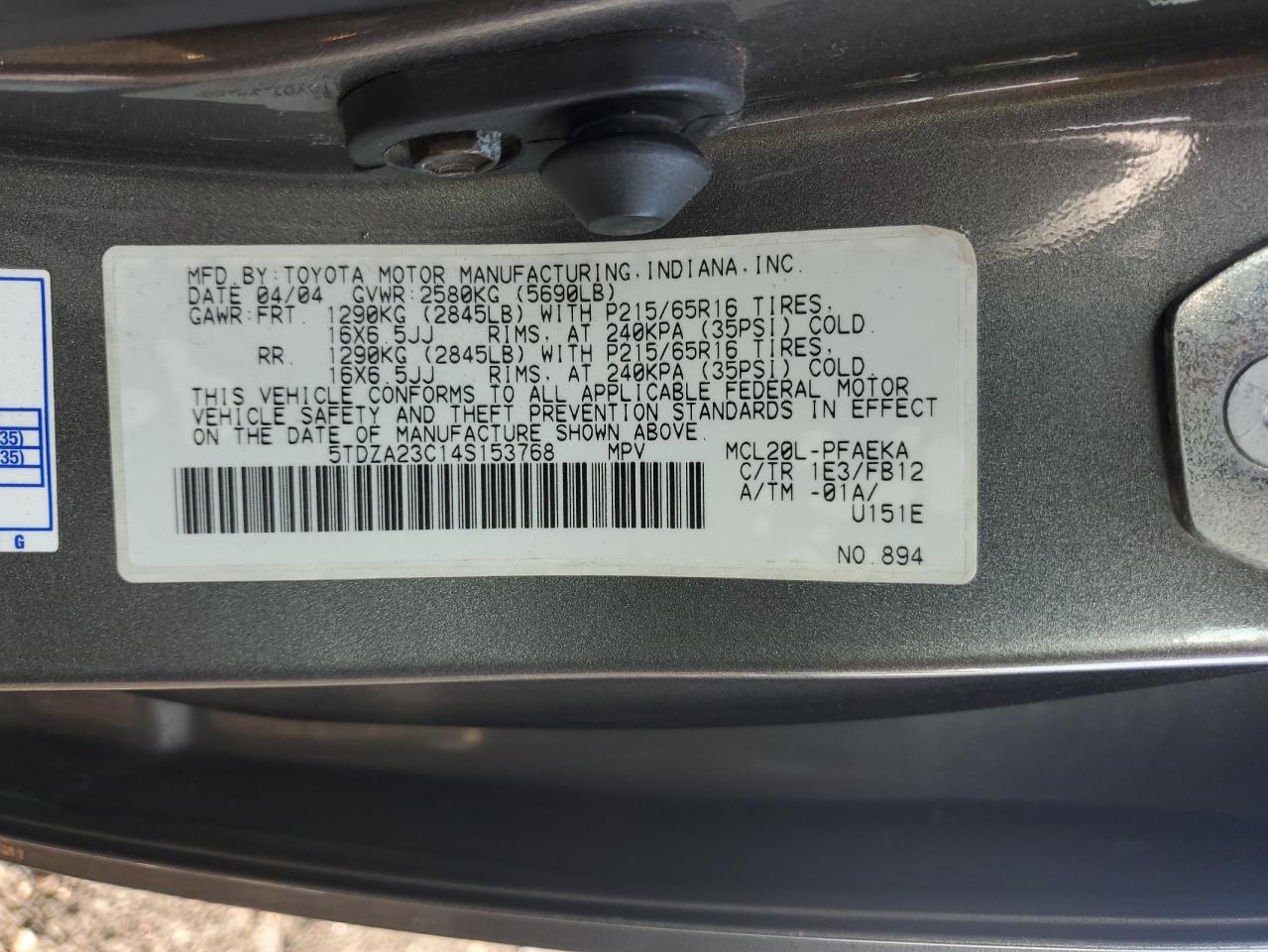 2004 Toyota Sienna - Image 13