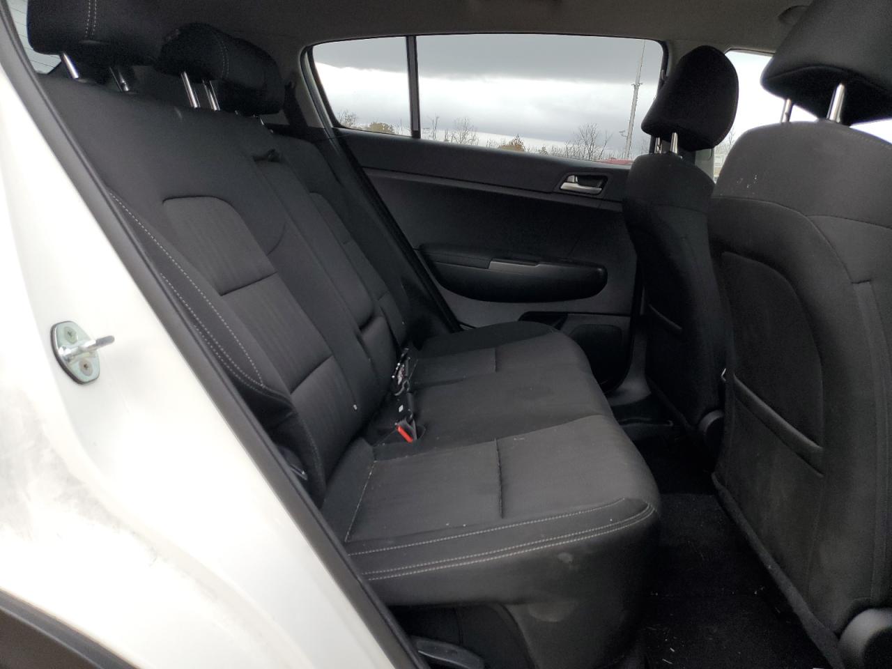 2022 Kia Sportage - Image 10