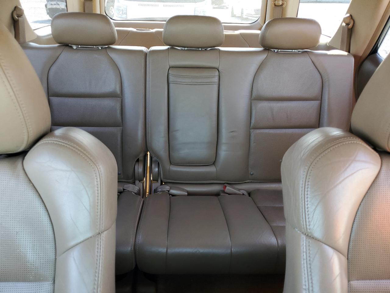 2005 Acura MDX - Image 10