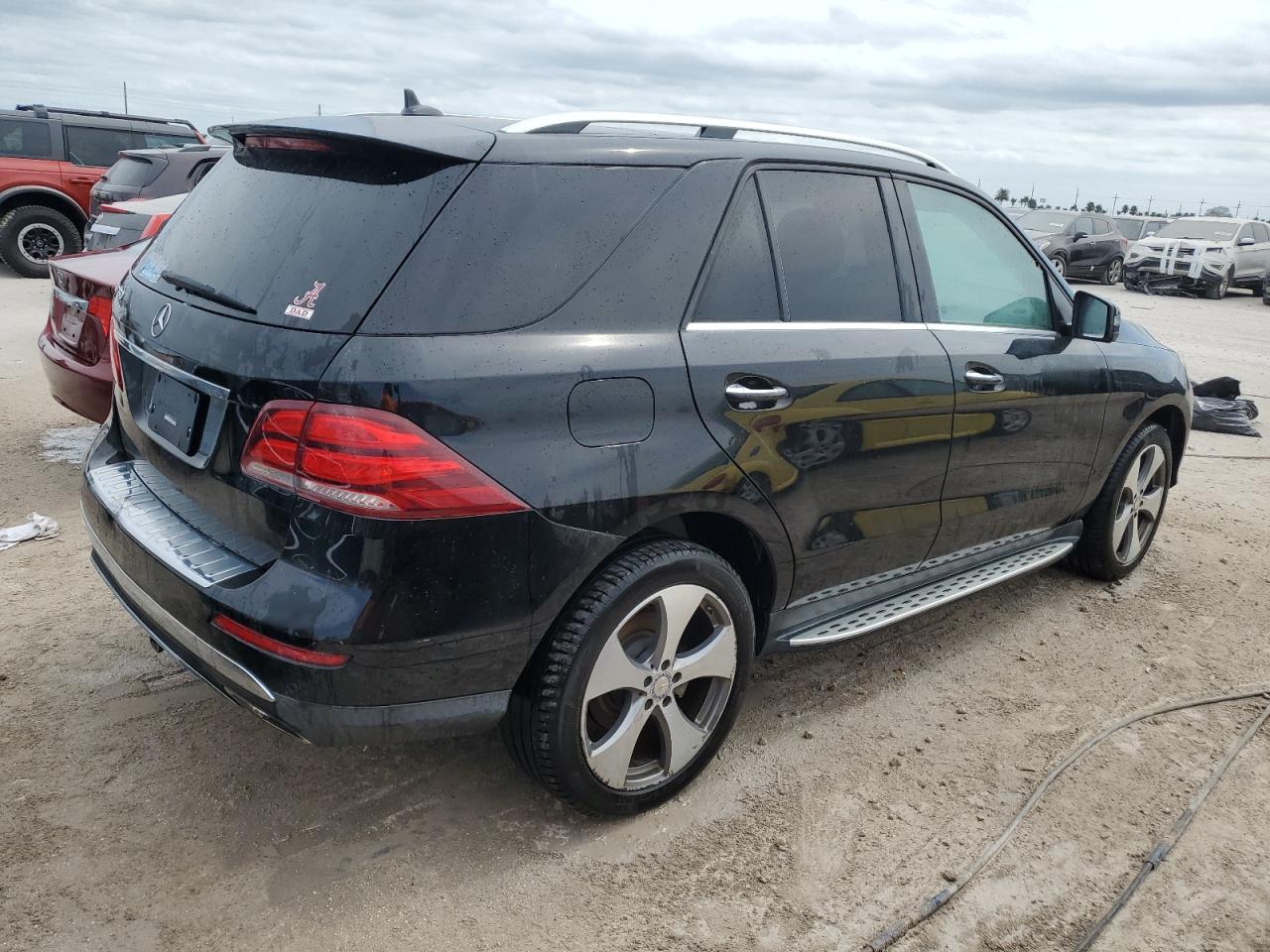2016 Mercedes-Benz GLE - Image 3