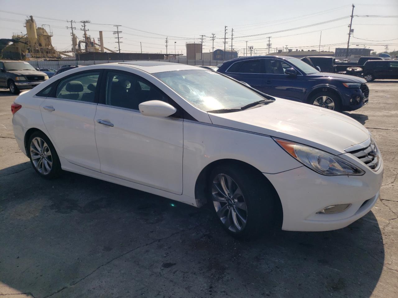 2013 Hyundai Sonata - Image 4