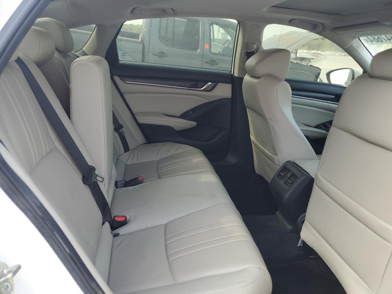 2018 Honda Accord - Image 10