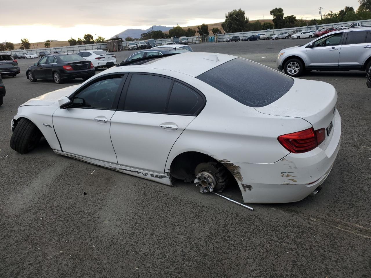 2016 BMW 5er - Image 2
