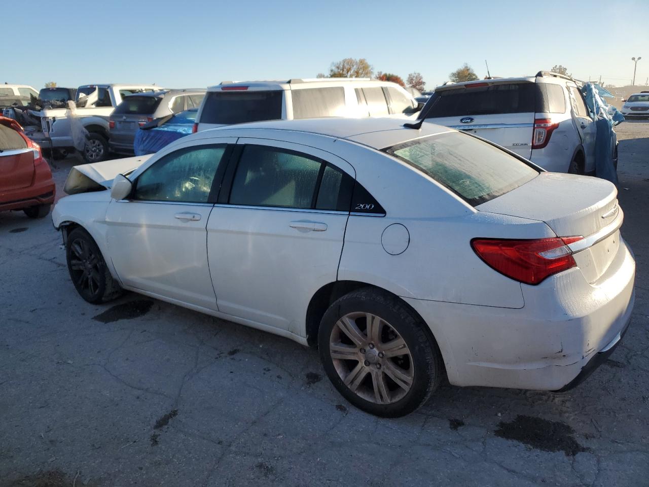 2013 Chrysler 200 - Image 2
