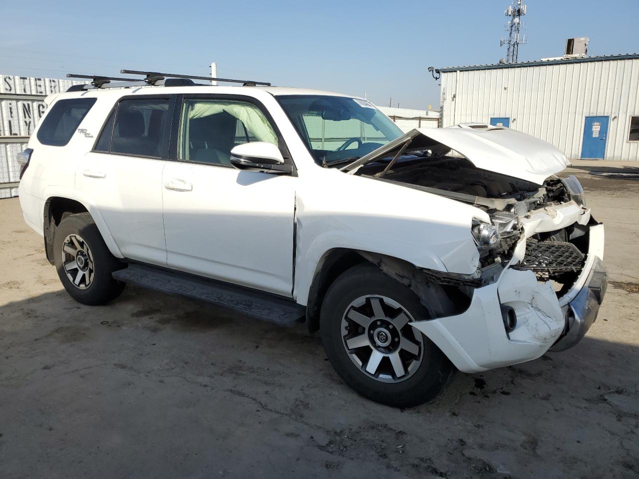 VIN JTEBU5JR6H5479185 2017 TOYOTA 4RUNNER no.4