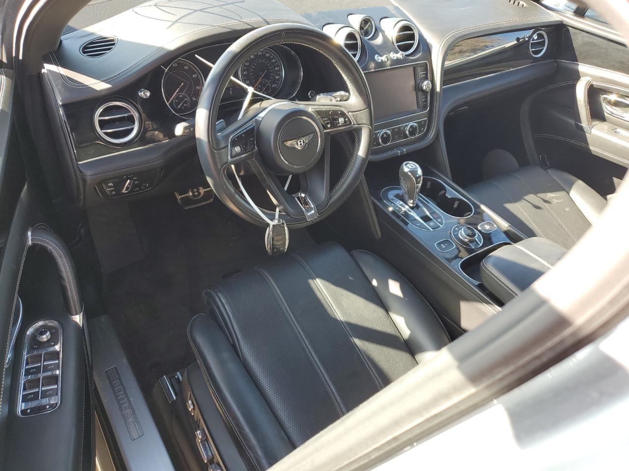 SJAAM2ZV4KC024727 2019 Bentley Bentayga