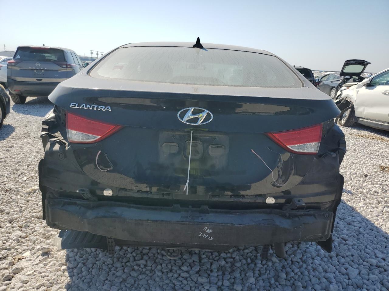 2013 Hyundai Elantra - Image 6