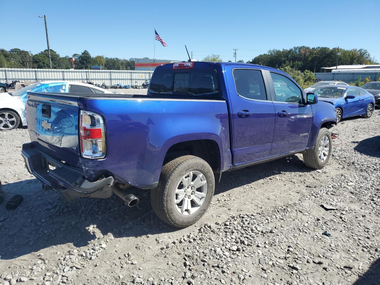 2017 Chevrolet Colorado - Image 3
