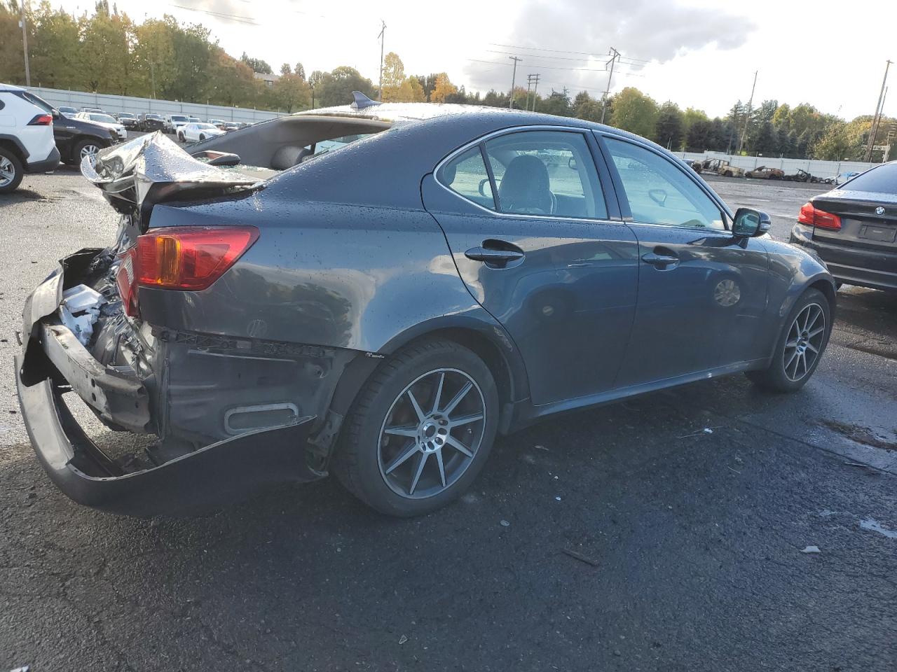 2010 Lexus IS - Image 3