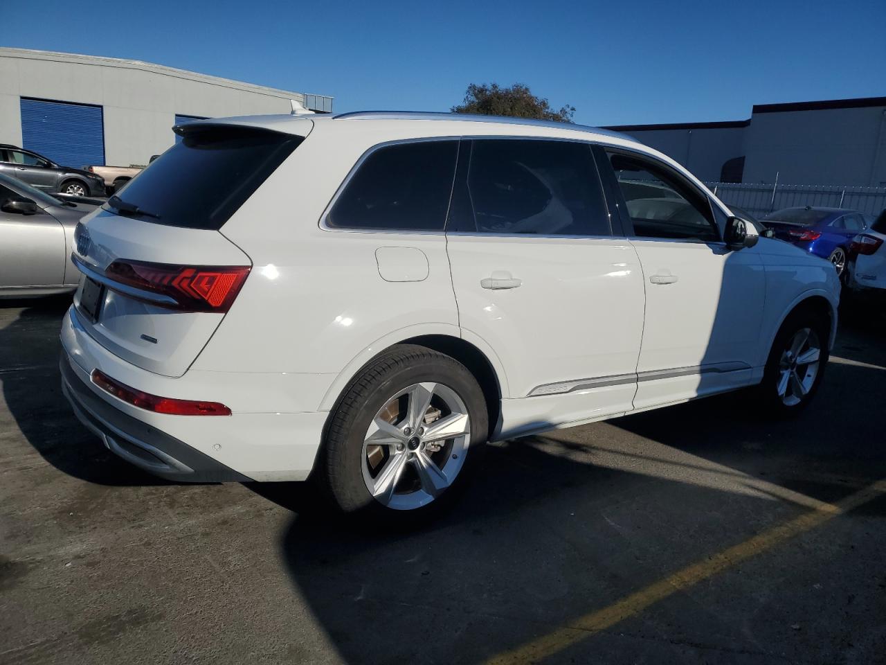 2022 Audi Q7 - Image 3