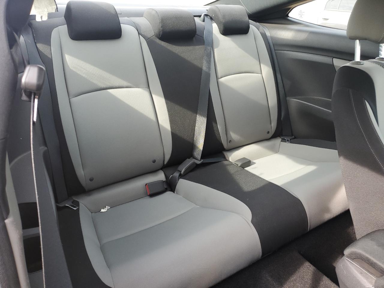 2016 Honda Civic - Image 10