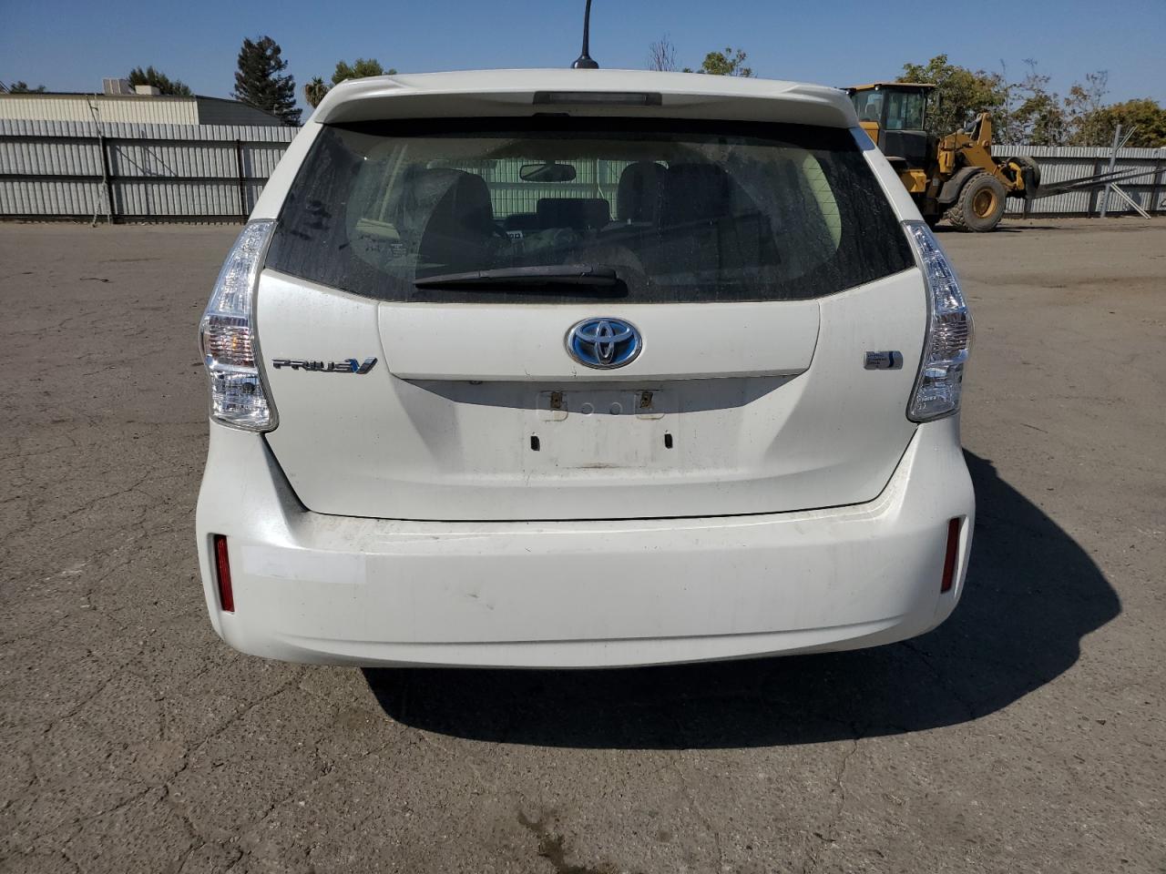 2012 Toyota Prius - Image 6