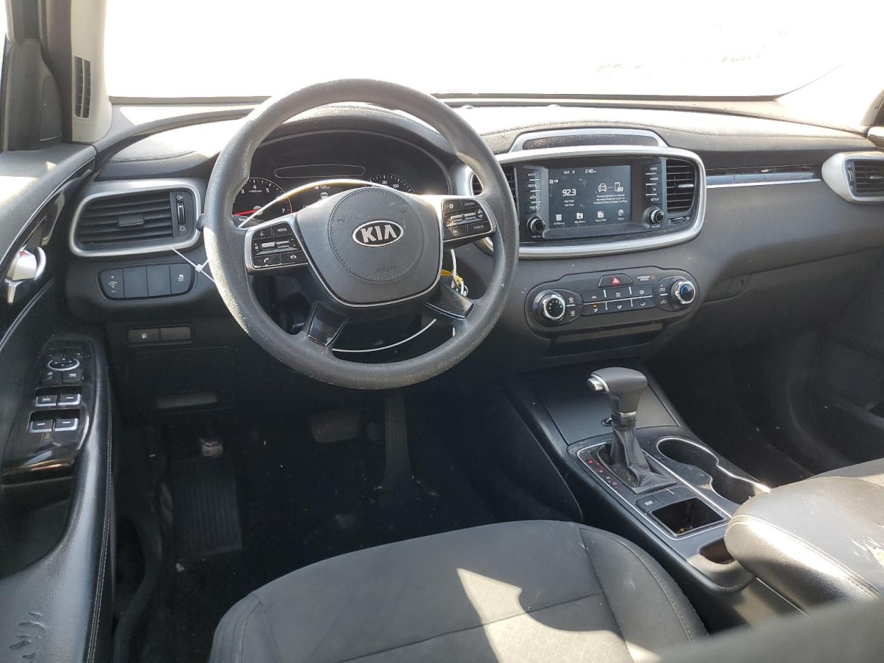 5XYPG4A39KG460605 2019 Kia Sorento L