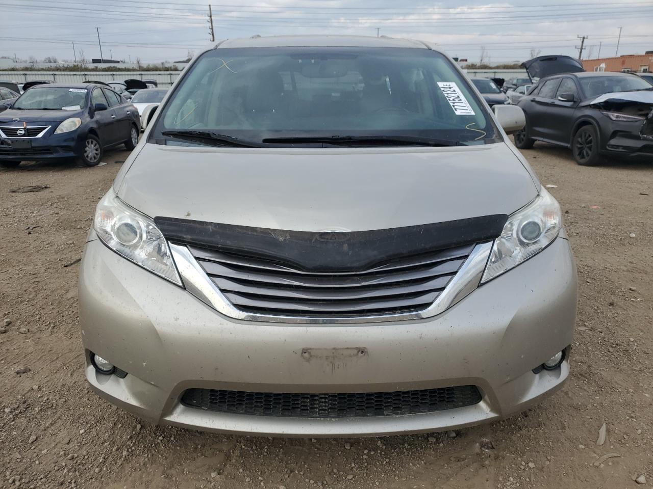 2015 Toyota Sienna - Image 5