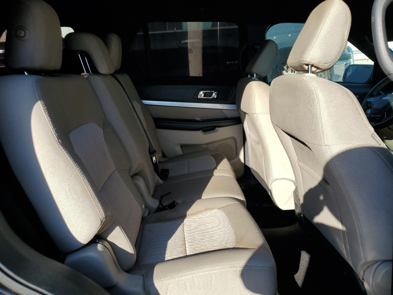 2018 Ford Explorer - Image 11