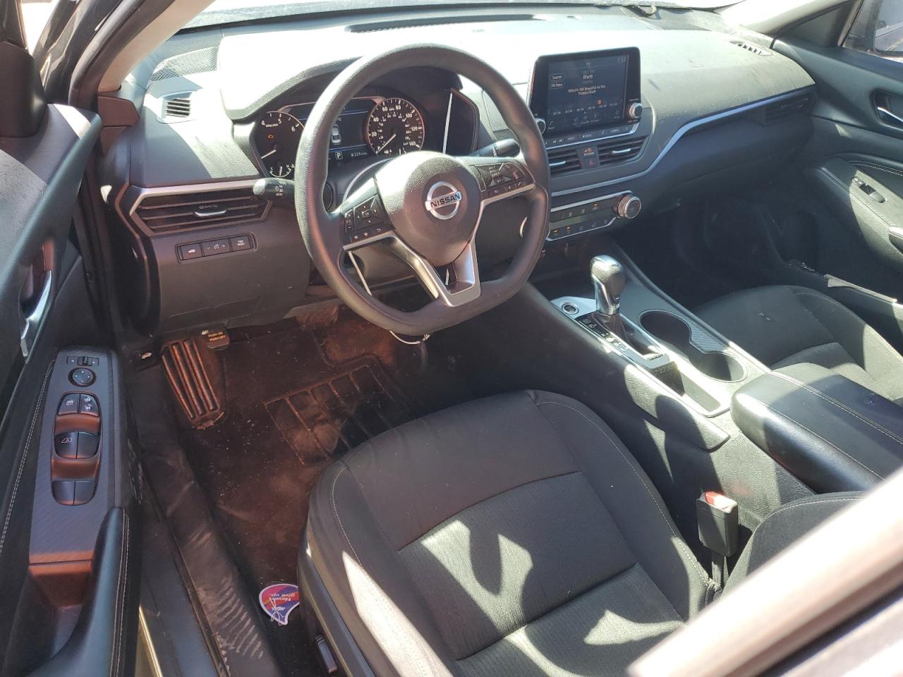 2020 Nissan Altima - Image 8
