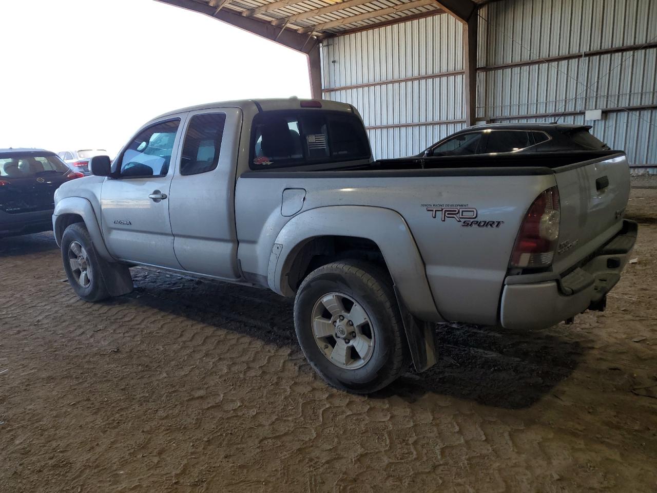2010 Toyota Tacoma - Image 2