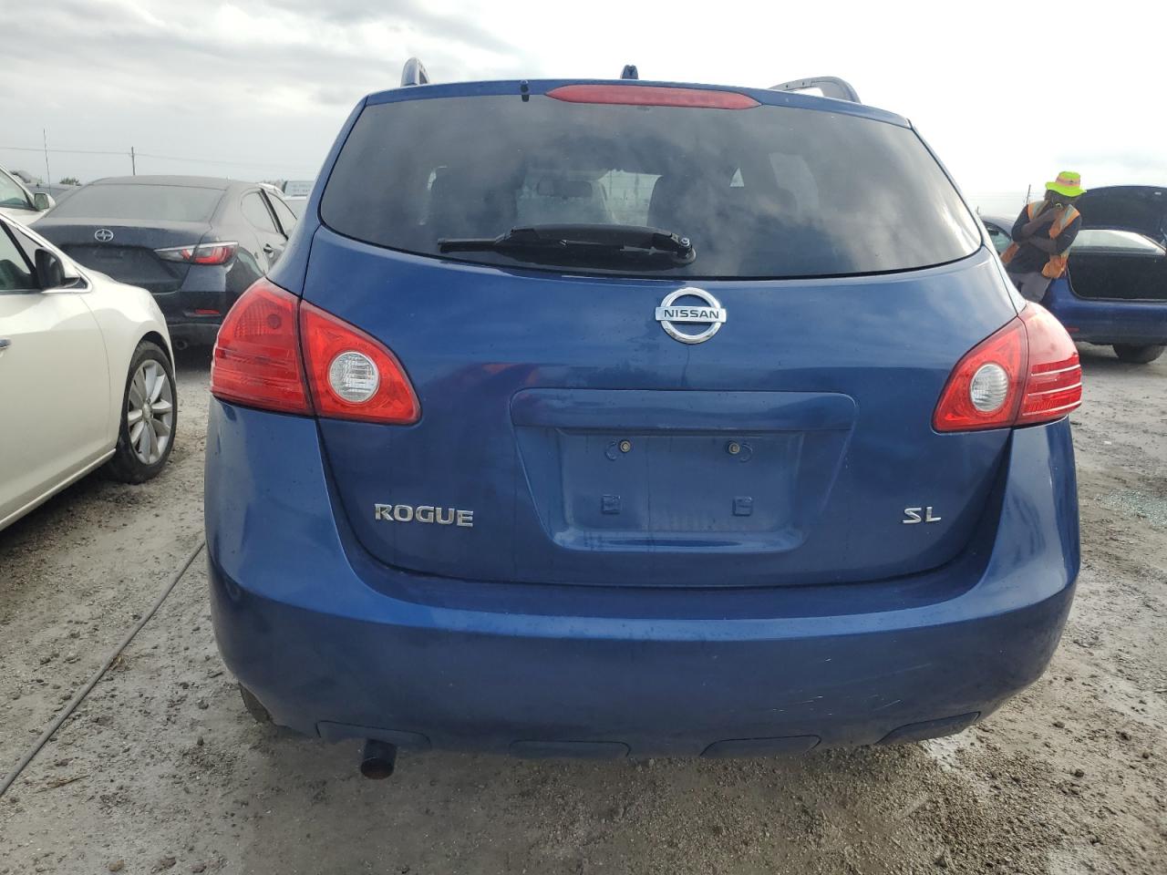 2010 Nissan Rogue - Image 6