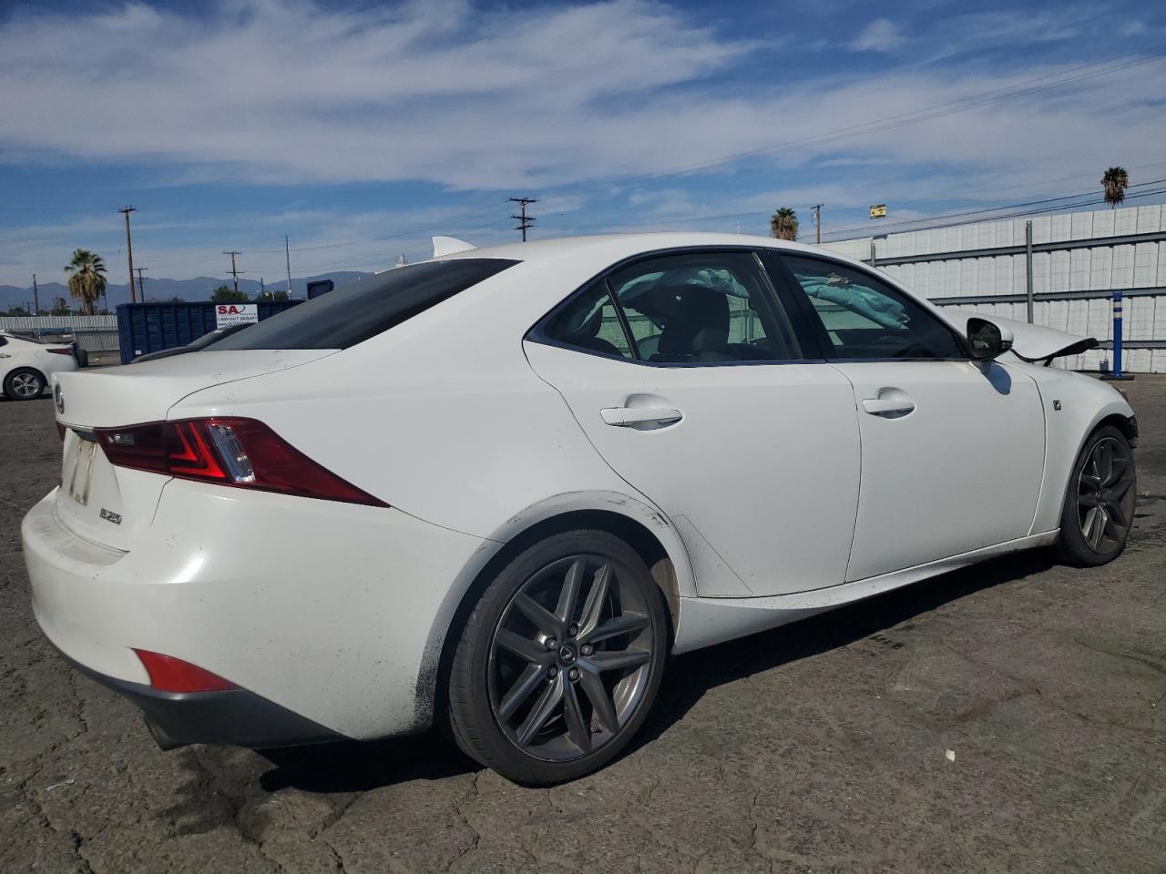 2015 Lexus IS - Image 3