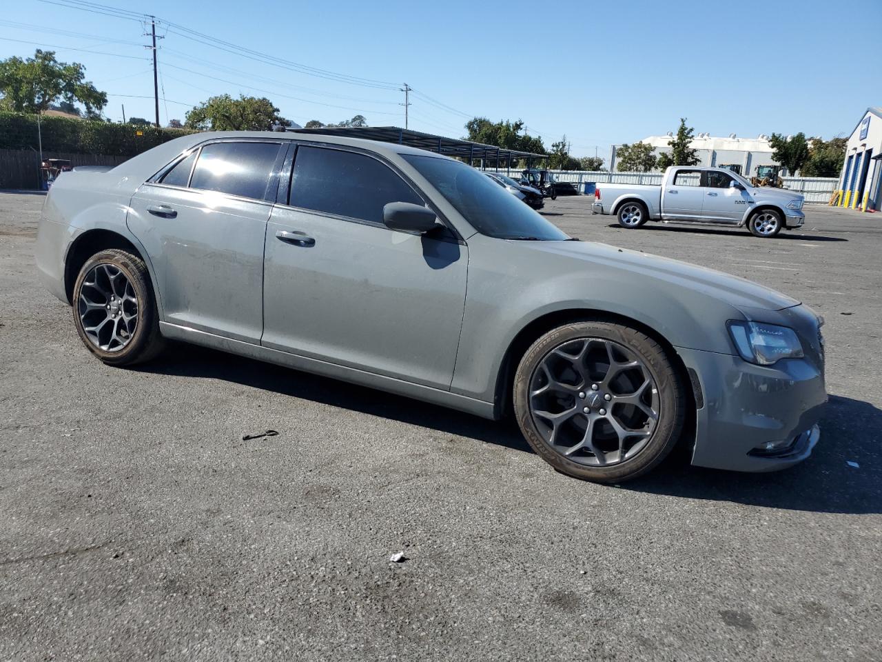 2019 Chrysler 300 - Image 4